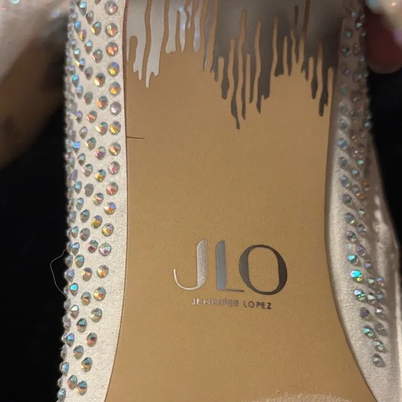 Jennifer Lopez Sparkling Silver Heeled Boots - Picture 2 of 9